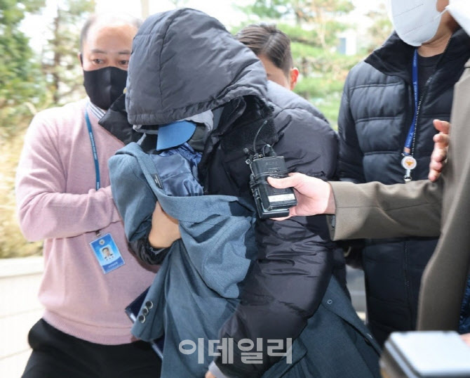이선균 협박해 3억 갈취한 유흥업소 실장 보석 석방