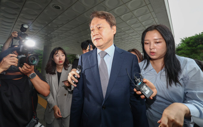 내란특검, 尹 2차 소환 전 혐의 다지기…김성훈·김주현 소환