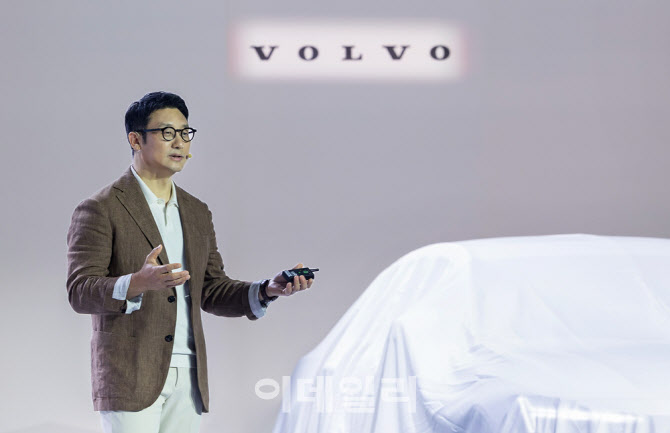 `가격 맞추려고 협박도`…`비싸신 몸` 수입차가 달라졌다