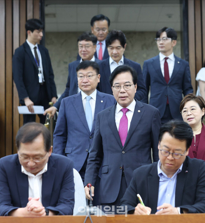 [포토]국민의힘, '안철수 혁신위원장 사퇴 후 첫 원내대책회의'