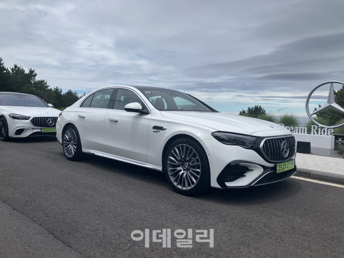 [타봤어요]AMG의 거침없는 고성능에 전기차의 섬세함까지