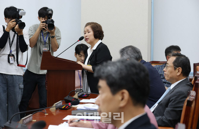 [포토]손효숙 대표, '마녀사냥 당하고 있어...심심미약자 됐다'