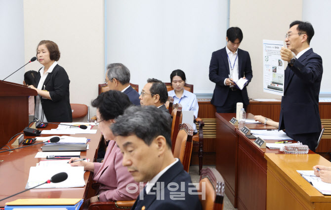 [포토]장신호 서울교대 총장, '손효숙 리박스쿨 대표 형사고소'