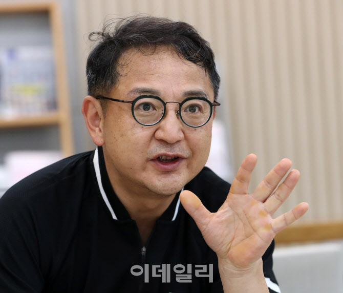 "부동산 쏠림, 자금 공급 막아 투자수요 줄여야"[만났습니다]②