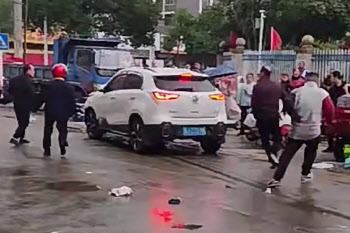 시진핑 정권 위협하는 경제난…사회 불안·불만 증폭 '진통'