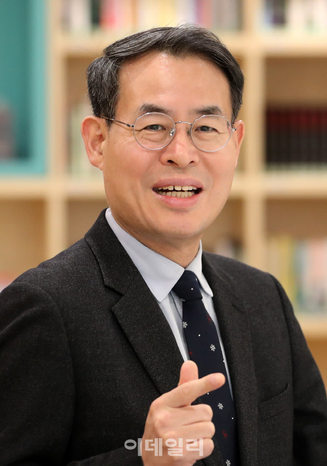 국토부 2차관에 강희업 대광위원장…교통·철도 정책전문가[프로필]