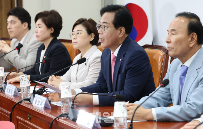 [포토]국민의힘 비대위, '모두발언하는 송언석'