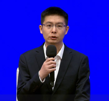 中 로봇 천재 왕싱싱…“美와도 협력하자”