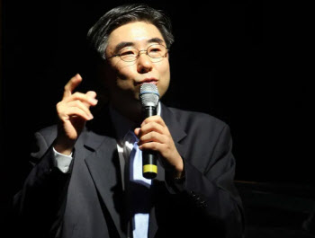 윤석열 ‘60년 절친’ 이철우 교수...“조국 사면해 달라”