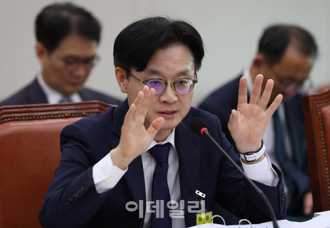 [포토]김정관, '재생에너지 고려시 에너지고속도로 반드시 해야'