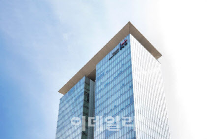 KT, 195억 ‘경찰청 바디캠 도입’ 수주...디지털 전환 수주 박차
