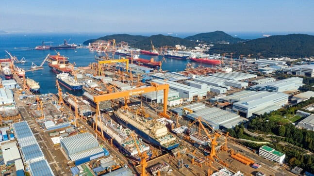 한화오션, 대만 양밍해운 컨테이너선 7척 수주