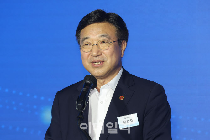 [포토]윤호중 장관, 모바일 신분증 민간개방 오픈 행사 인사말
