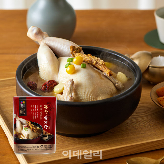 [포토] 농협목우촌 '홍삼삼계탕'