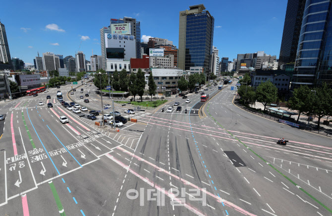 [포토]본격적인 휴가철, 텅빈 도심