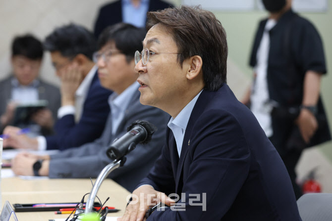 [포토]권대영 부위원장, 보이스피싱 근절을 위한 현장 간담회