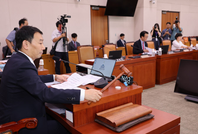[속보]‘더 센 상법’, 민주당 주도로 법사위 법안소위 통과