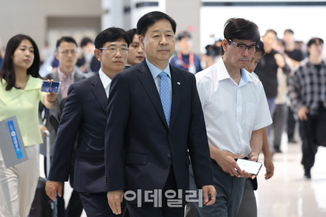 [포토]구윤철 부총리, 베선트 장관과 면담 앞두고 출국