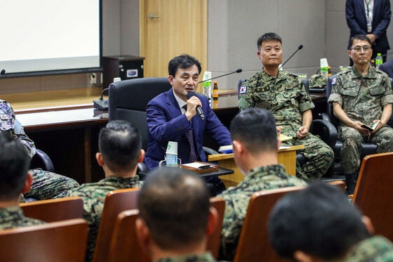 안규백, 군 골프 금지령 해제…비상계엄 이후 8개월만