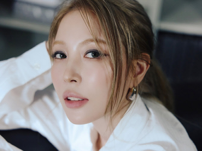 데뷔 25주년' 보아, 삼성서울병원 정형외과에 1억원 기부
