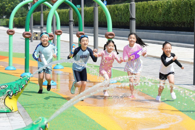중랑구 "도심 속에서 안전하게 물놀이 즐기세요"[동네방네]