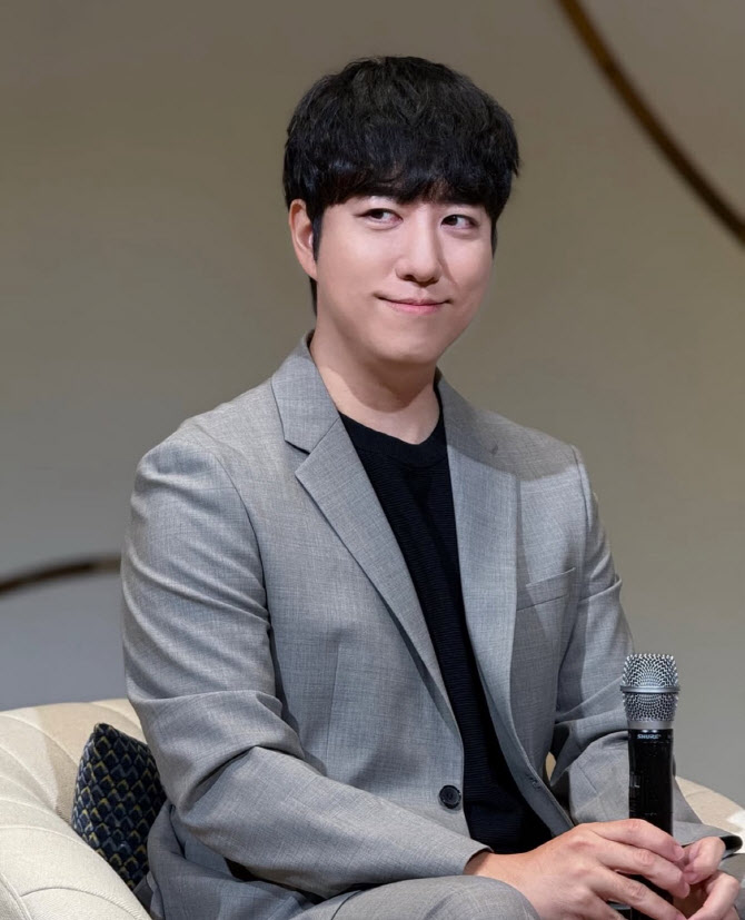 '130만 구독자' 과학 유튜버 '궤도', DGIST 기초학부 특임 교수로