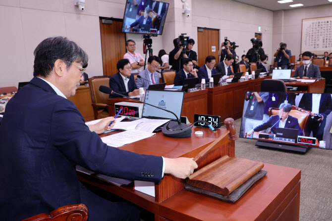 [속보]‘더 센’ 상법, 국회 법사위 전체회의 ‘與주도’ 통과