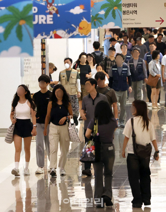 [포토]폭염에 '실내 쇼핑족' 몰려