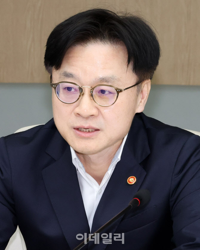[포토]김정관 산자부 장관,  대미 통상전략 라운드 테이블 모두발언