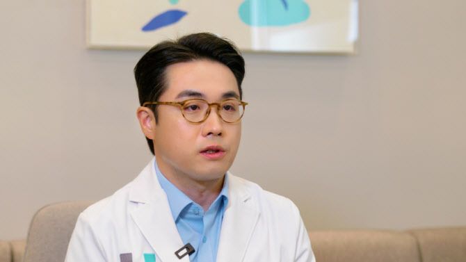 닥터효내과 김효중 원장, "줄기세포 주사로 피로감 개선에 도움"