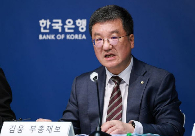 물가 두 달째 2%대…한은 “폭우·폭염에 8월 농축산물 가격 상승 지속”
