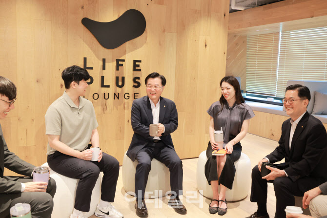 한화생명, 신임 대표이사 권혁웅 부회장, 이경근 사장 취임