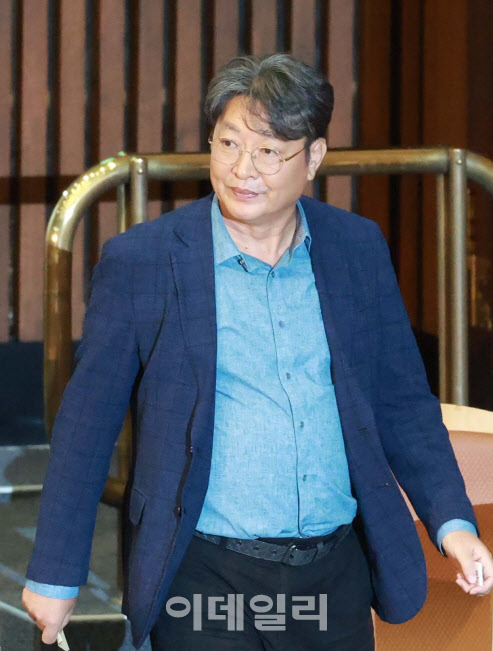 與김상욱 "'차명거래 의혹' 이춘석, 절대적 잘못…해명 부끄러웠다"