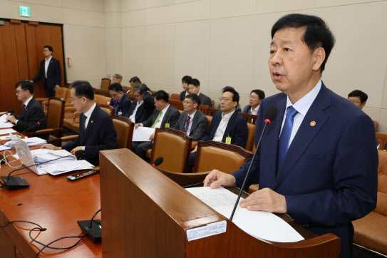 구윤철 "쌀·소고기는 우리의 '레드라인'…국민 정서 고려했다"