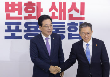 송언석 “국힘 어떤 정치인 사면도 반대…전달한 명단도 모두 철회”