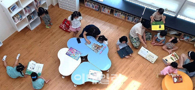 파주 교하도서관, 무더위 속 피서지로 인기 급상승