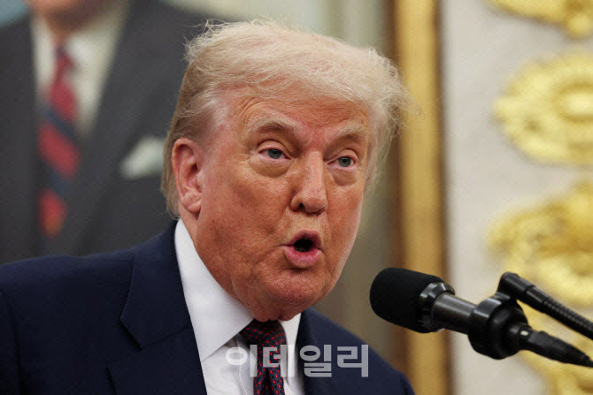 트럼프, 이번엔 ‘노숙자와 전쟁’ 선포…“워싱턴서 멀리 보내겠다”