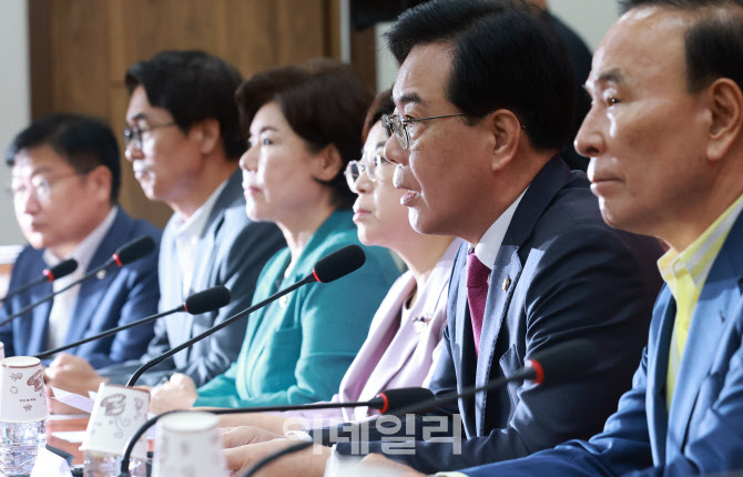 [포토]송언석, '국민과 당원들...갈등 조장 후보 표로 응징해 달라'