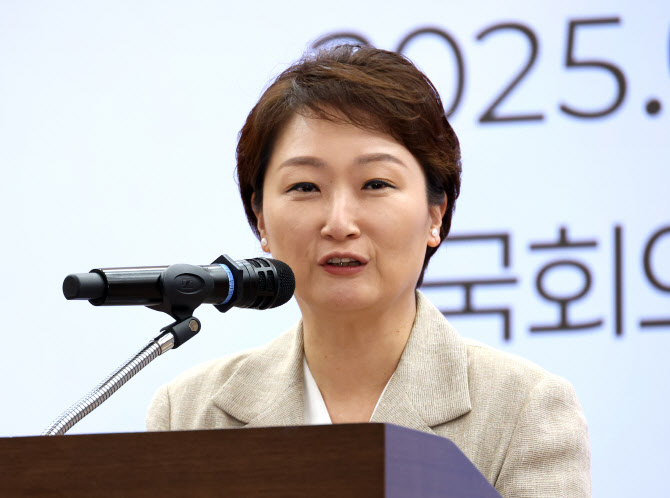 與이언주 "산업과 에너지 분리 신중해야..국가경쟁력 약화 우려"