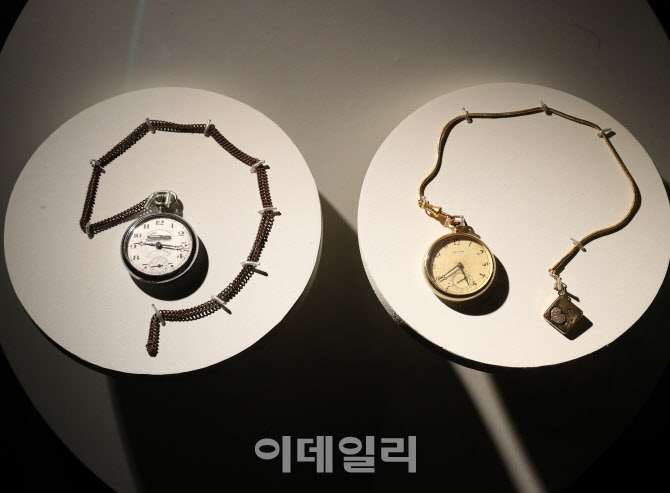 [포토] 윤봉길(좌)의사, 백범 김구(우) 회중시계