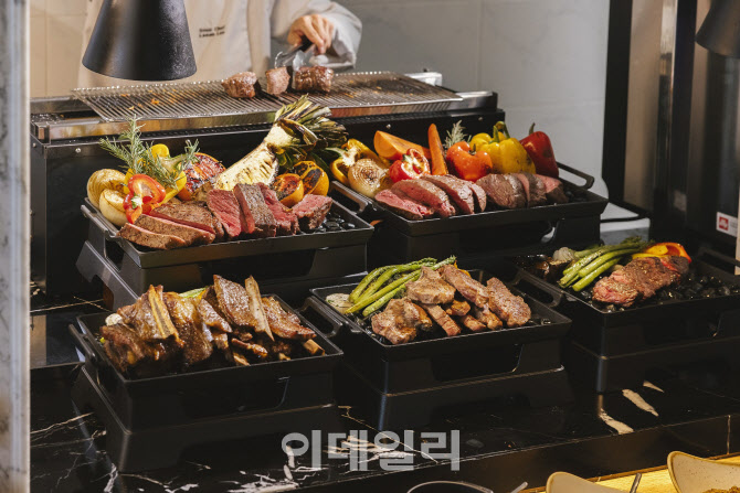 육해공 한자리…르메르디앙 명동 ‘미트-테리안’ 뷔페 개시