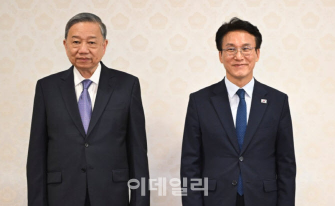 김총리, 베트남 당서기장 면담 “포괄적 전략동반자의 새 장 열길”