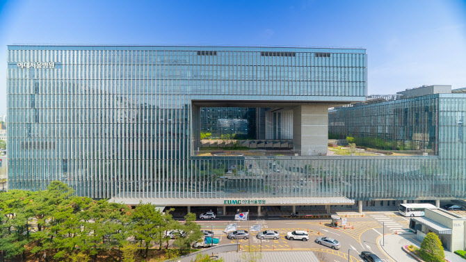 “상담 통화, 모두 텍스트로” 이대서울병원 ‘스마트 콜센터’ 구축