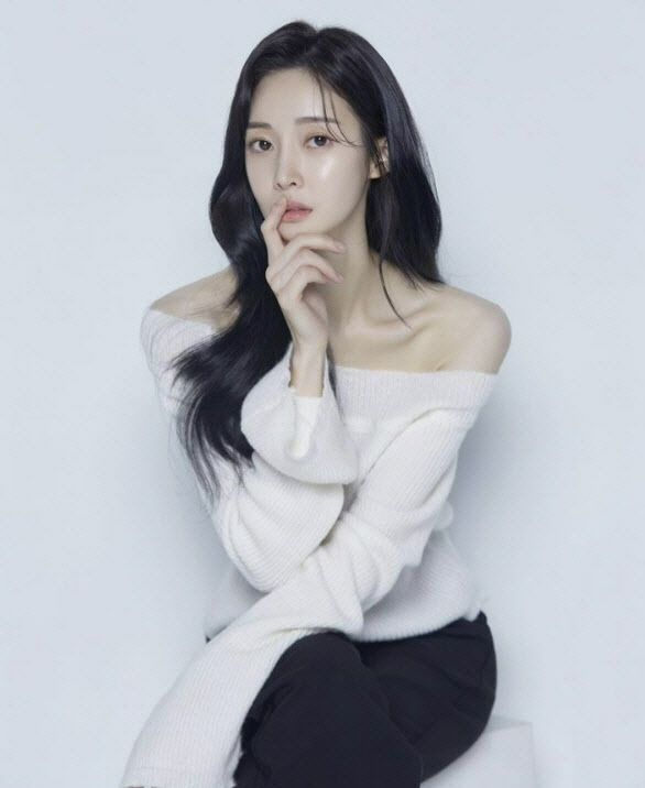 "남친이 팬에게 사기치는 거 알고도"...티아라 전 멤버 아름, 결국