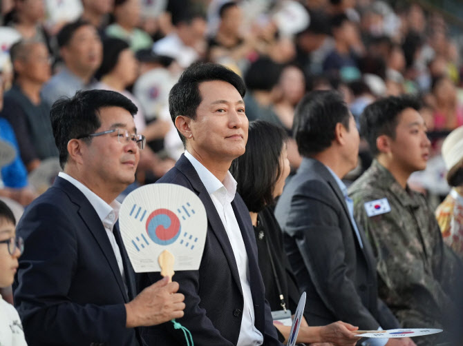 오세훈 "선열 꿈꿨던 나라 이뤄…다음 세대 자랑스러울 나라로"