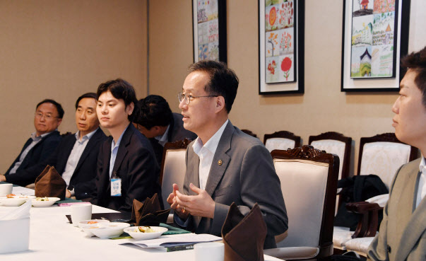 이형일 기재차관 "韓 '탄소크레딧' 시장 활성화"…민간 참여 독려