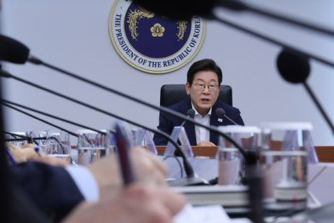 李대통령 “온실가스 감축 시 전기요금 ↑…국민 이해 구해야”