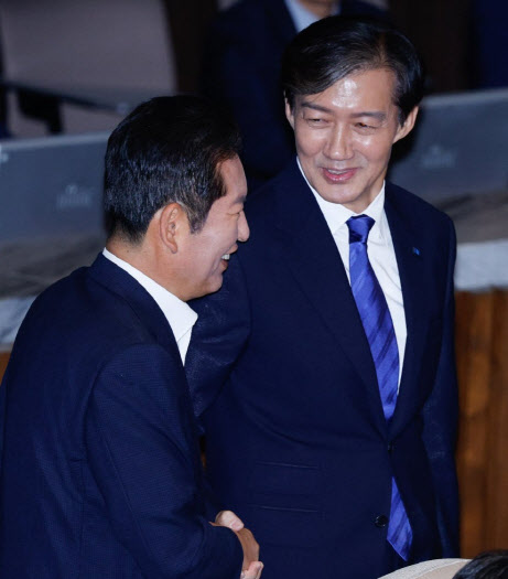 정청래 "조국 대표님, 석방 진심으로 환영·축하…곧 만나요"