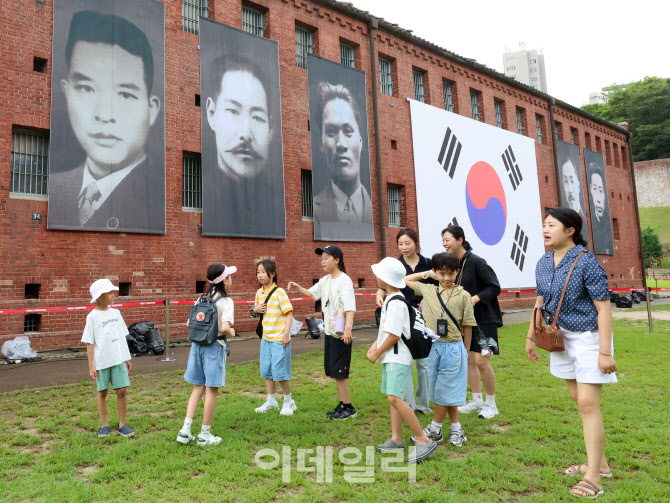 [포토]독립투사님들을 항상 기억하겠습니다