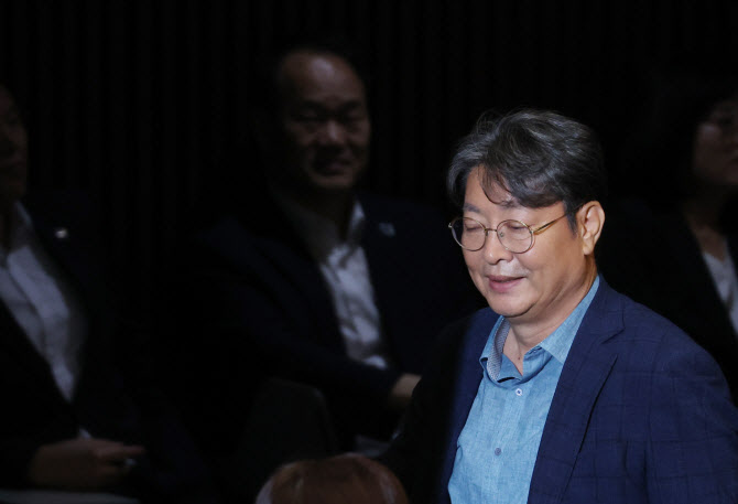 주진우 “차명거래 이춘석, 민주당이 꼬리 잘라…'개인비리' 아닌 '게이트'’”